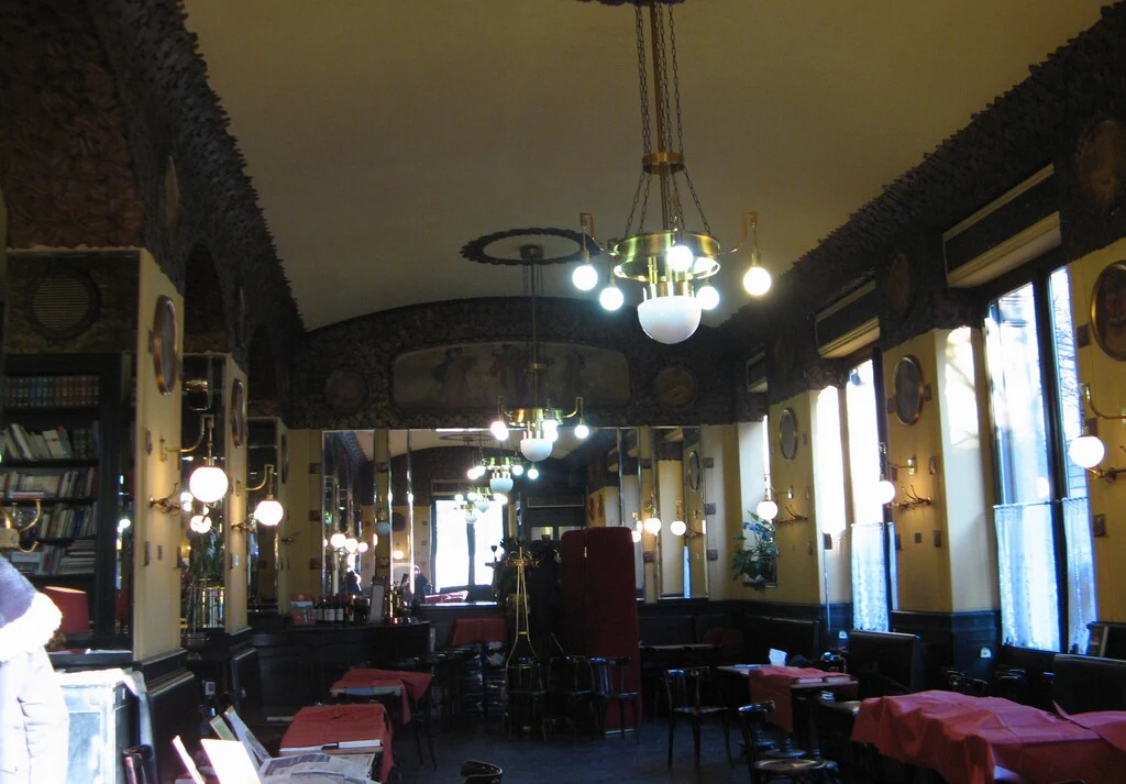 Caffè San Marco in Trieste, photographed in 2009. Photo: Betta27, public domain.